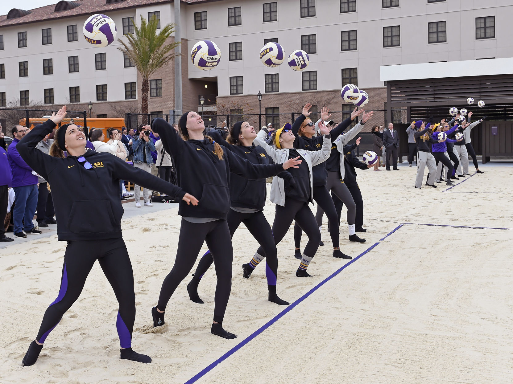 lsubeachvolleyball0292.0111519 bf.jpg